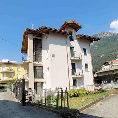 Alloggio Lu Casa Vacanze Pont-Saint-Martin Exterior photo