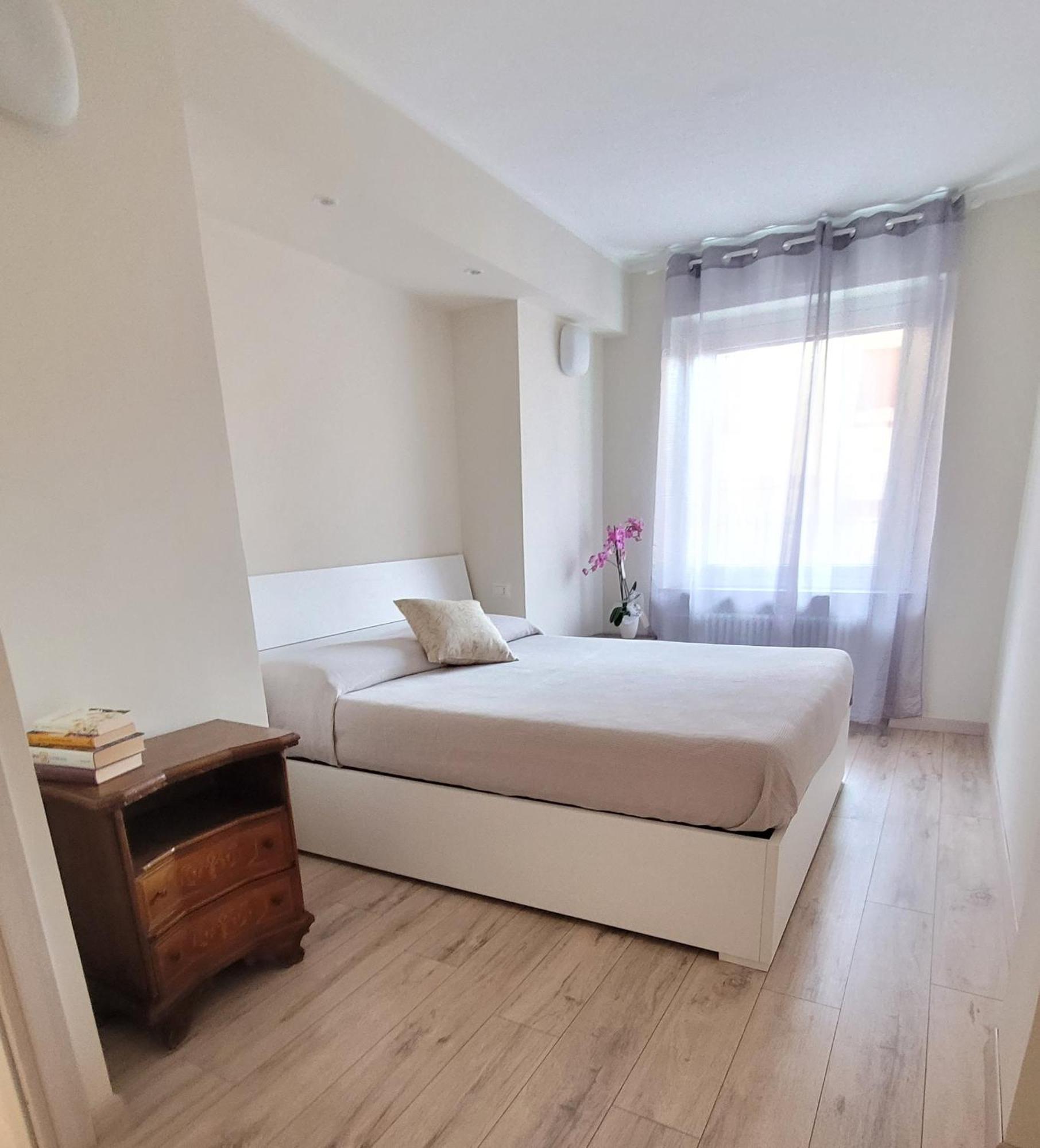 Lu Apartment